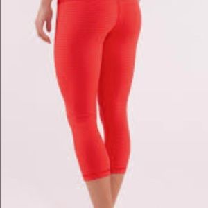NEW LULULEMON LEGGINGS
